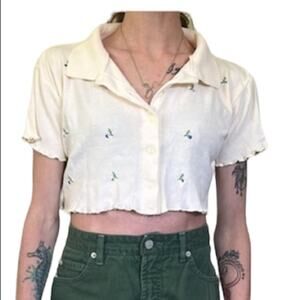 Vintage Nicki & Joey Cream Frill Collared Floral Embroidered Dainty Crop Top
